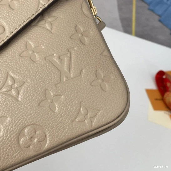 MÉTIS VUITTON POCHETTE LOUIS 0711